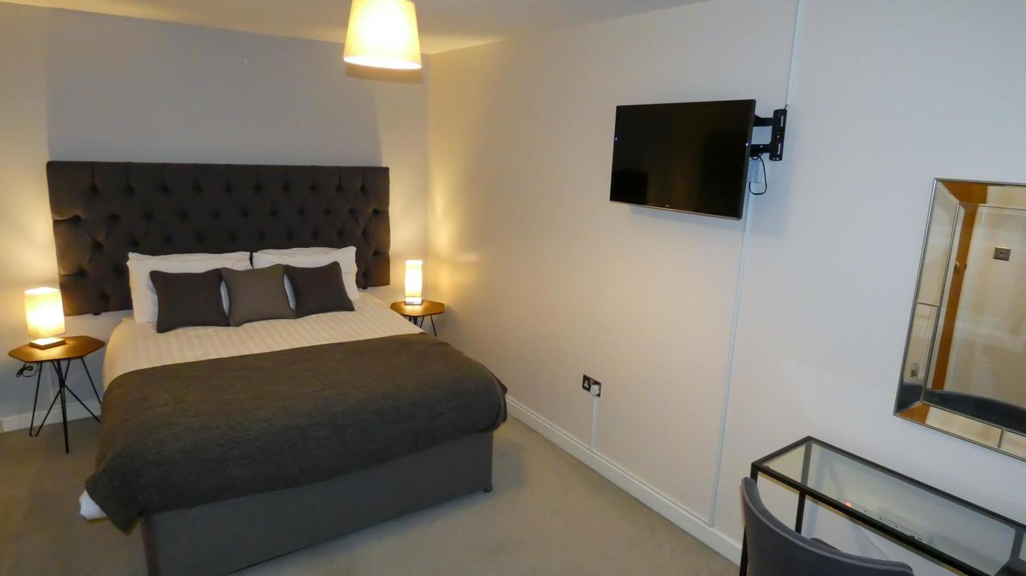 Three Bedroom Townhouse With Parking Telford Habitación foto
